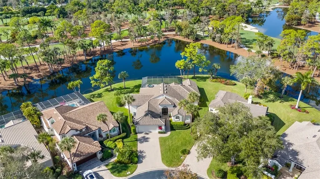 25 Grey Wing Point Naples FL 34113
