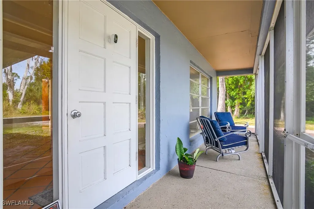 48 Republic Drive Naples FL 34112