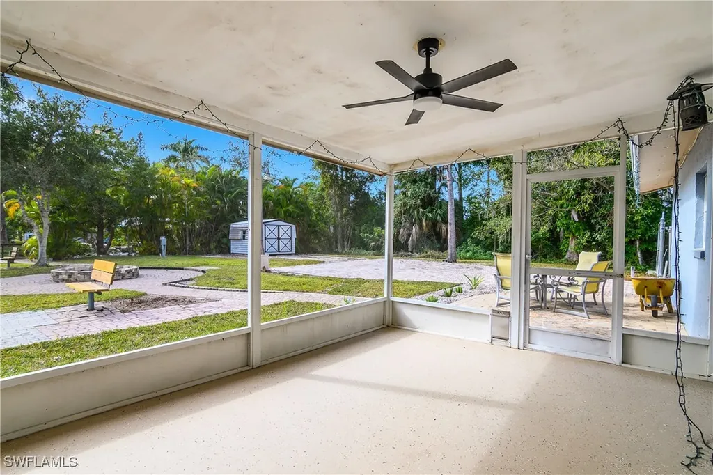 48 Republic Drive Naples FL 34112