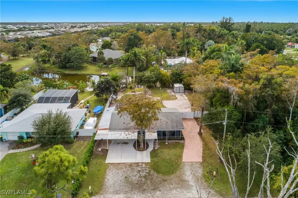 48 Republic Drive Naples FL 34112