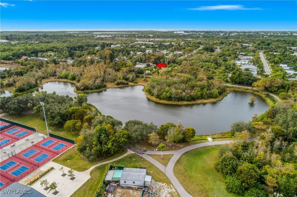 48 Republic Drive Naples FL 34112