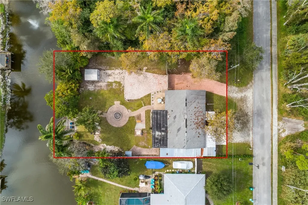 48 Republic Drive Naples FL 34112