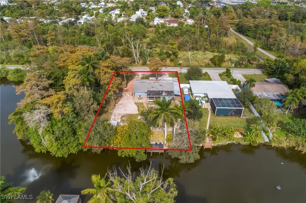 48 Republic Drive Naples FL 34112