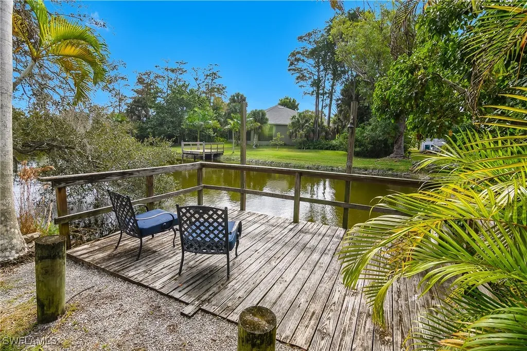 48 Republic Drive Naples FL 34112