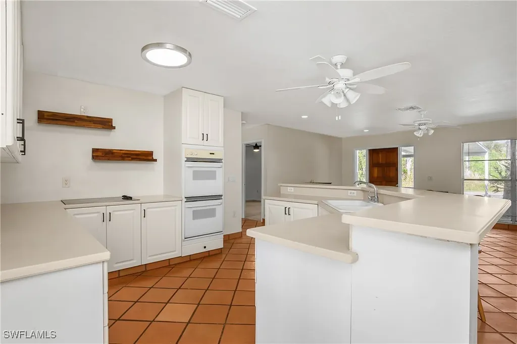 48 Republic Drive Naples FL 34112