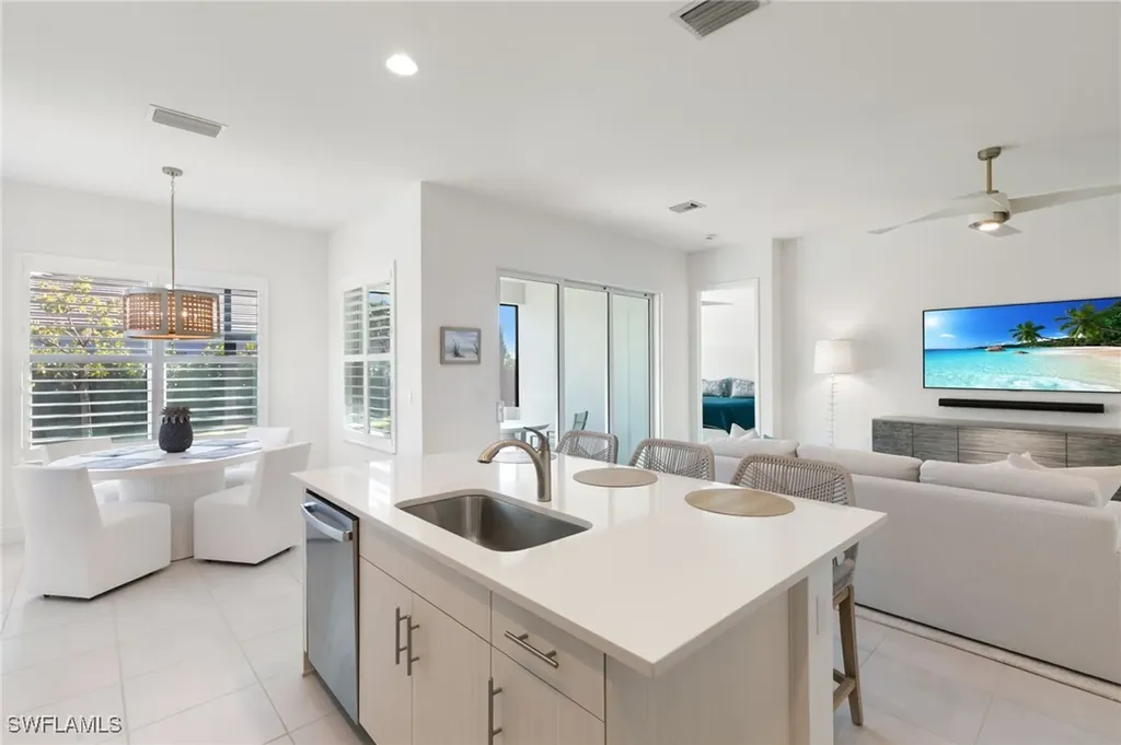 12372 Dahlia Court Naples FL 34120