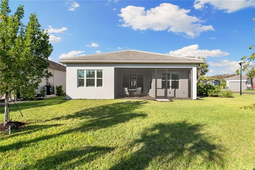 12372 Dahlia Court Naples FL 34120