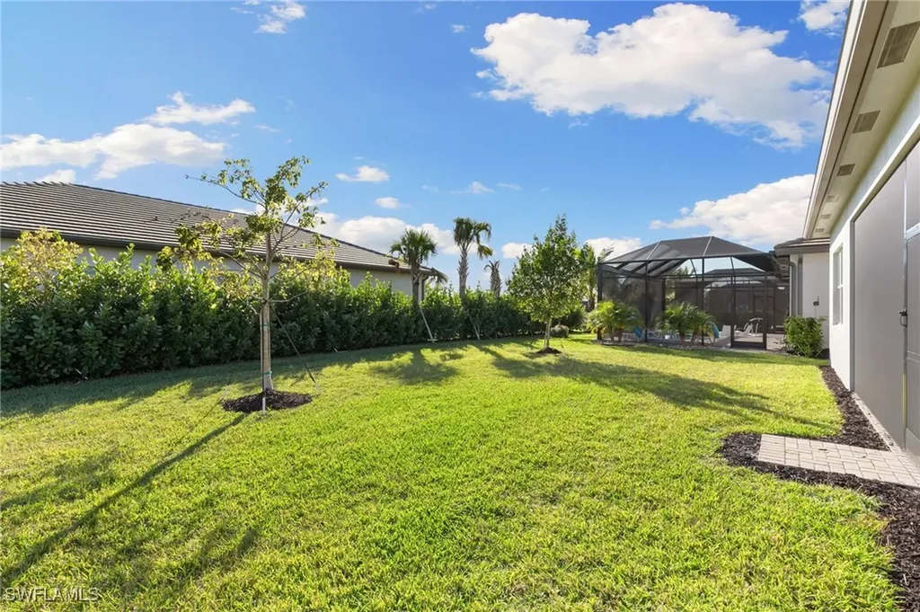 12372 Dahlia Court Naples FL 34120