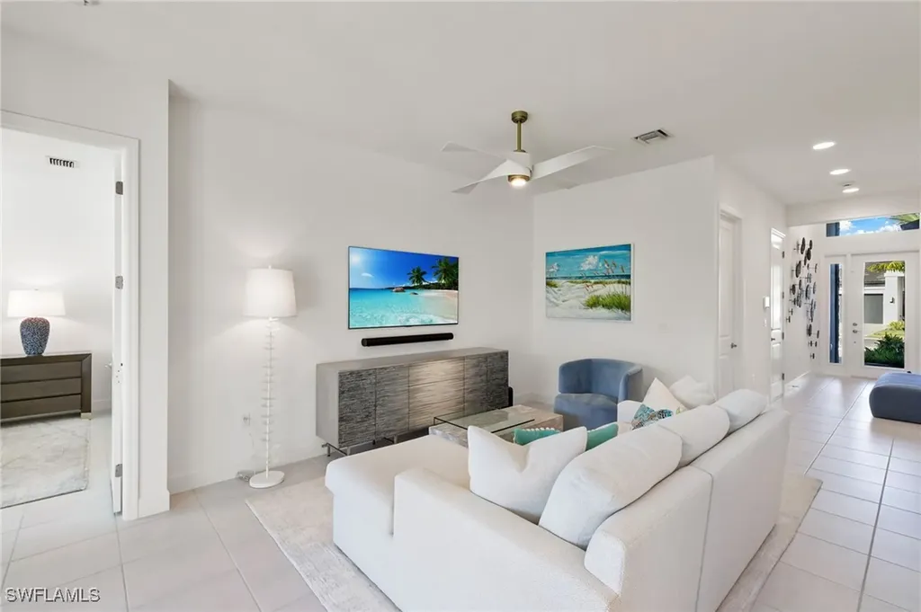 12372 Dahlia Court Naples FL 34120