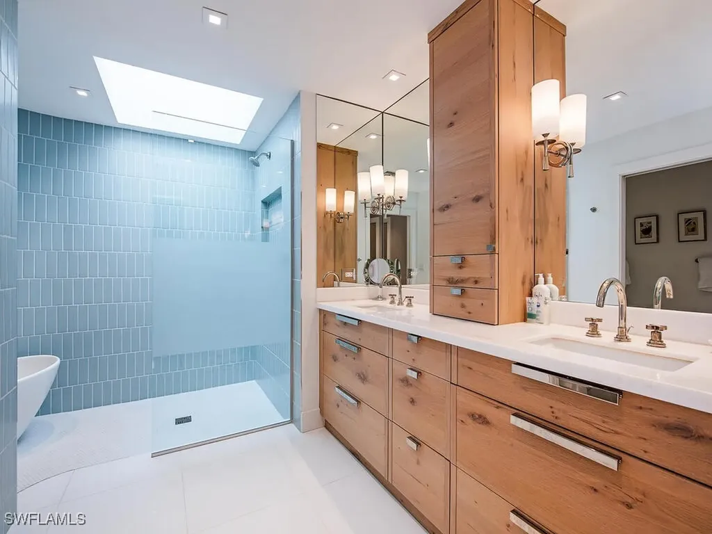 32 Las Brisas Way Naples FL 34108