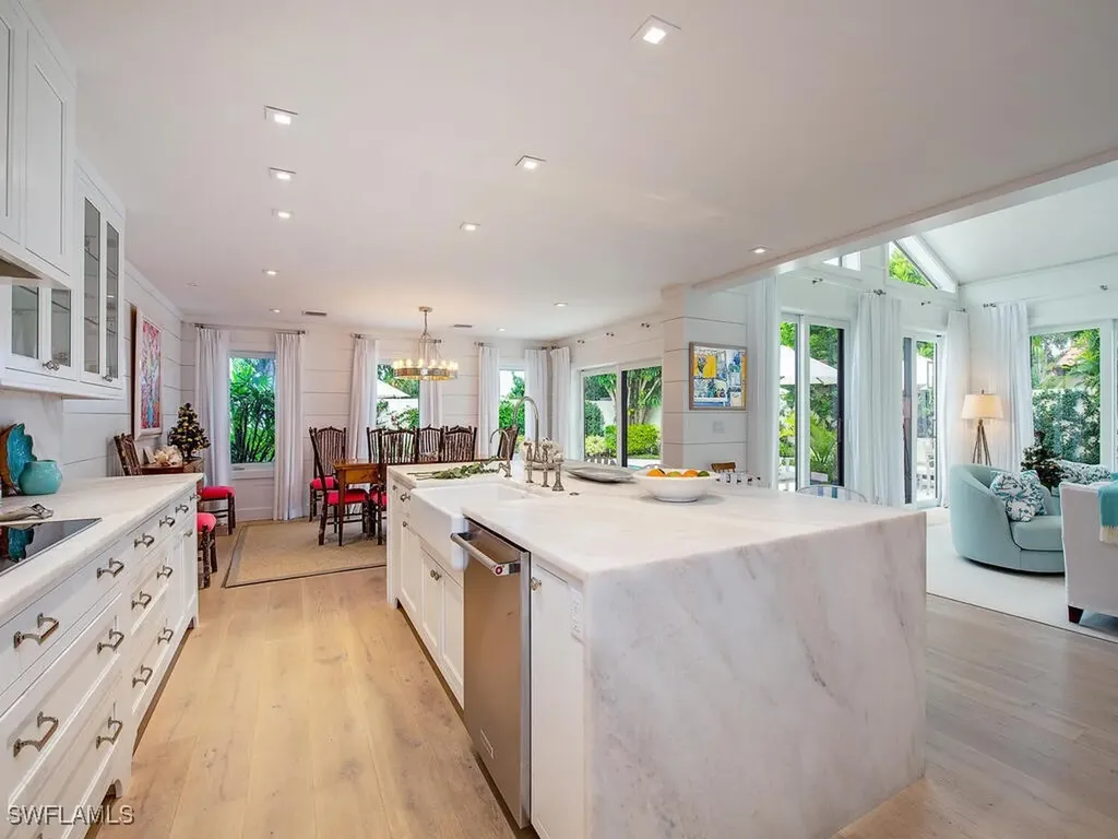 32 Las Brisas Way Naples FL 34108