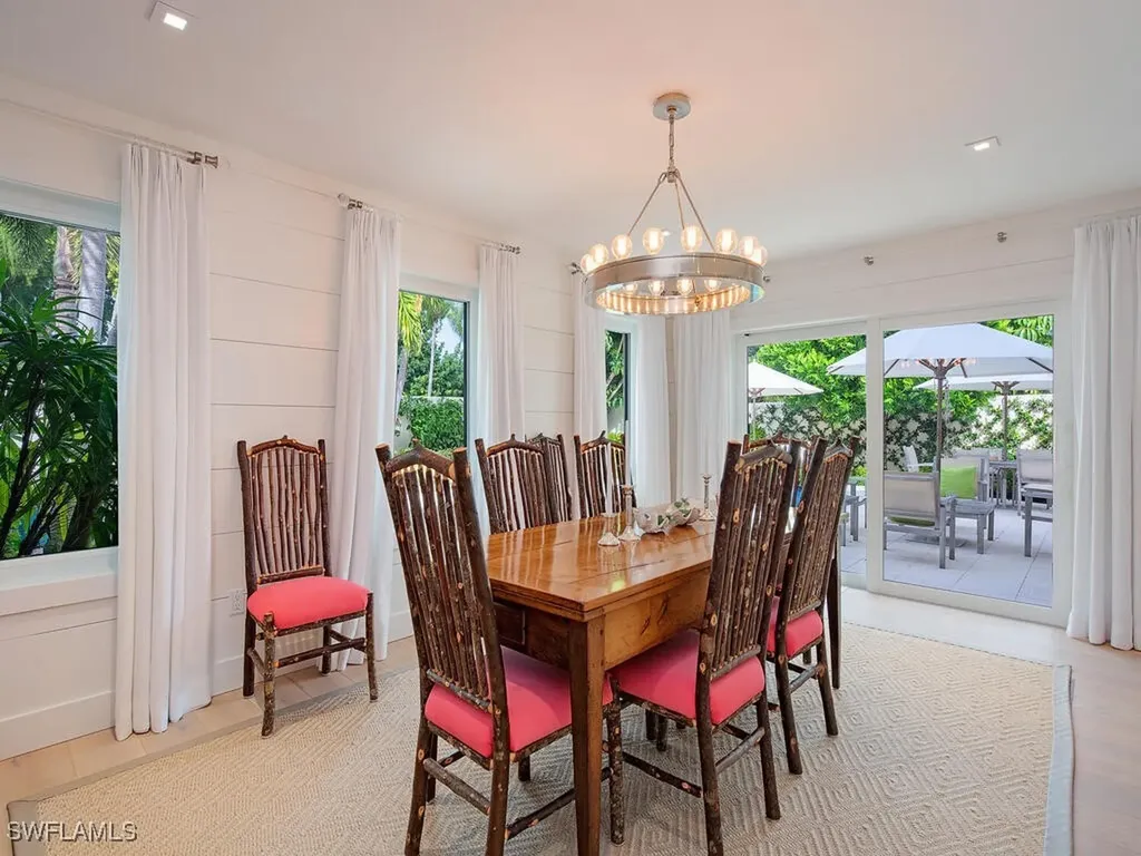 32 Las Brisas Way Naples FL 34108