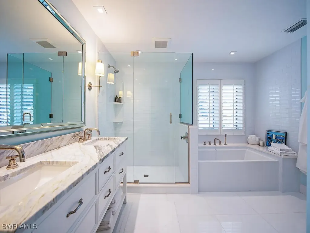 32 Las Brisas Way Naples FL 34108