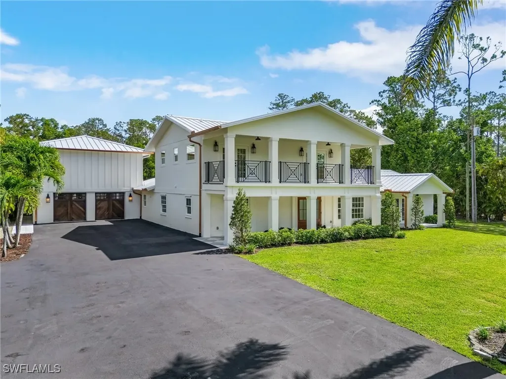 6155 Standing Oaks Lane Naples FL 34119