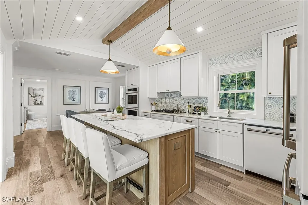 6155 Standing Oaks Lane Naples FL 34119