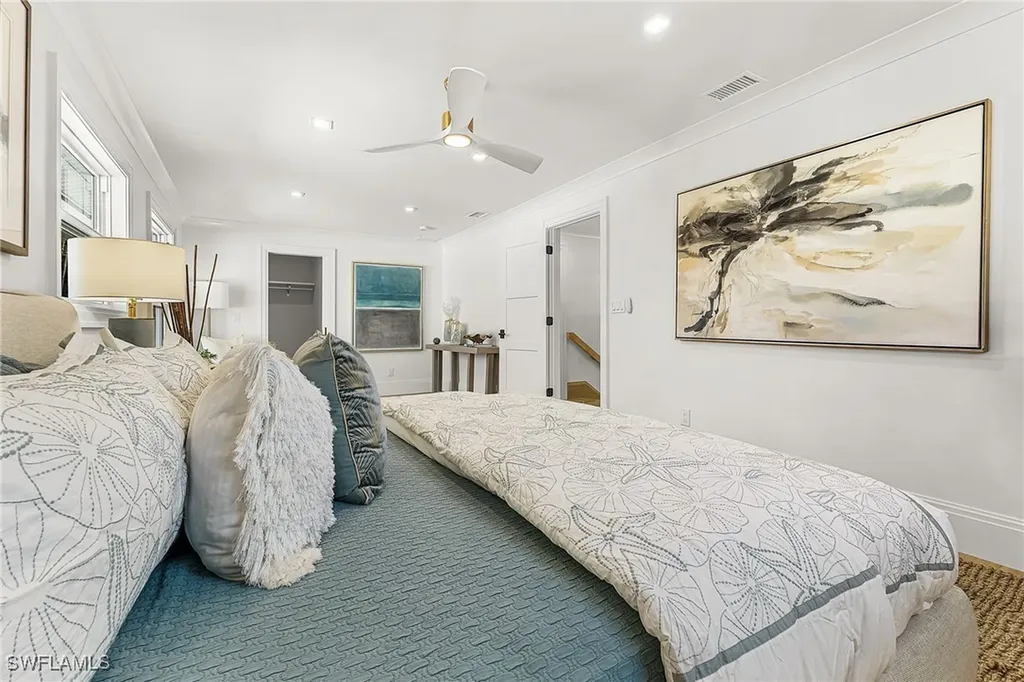 6155 Standing Oaks Lane Naples FL 34119