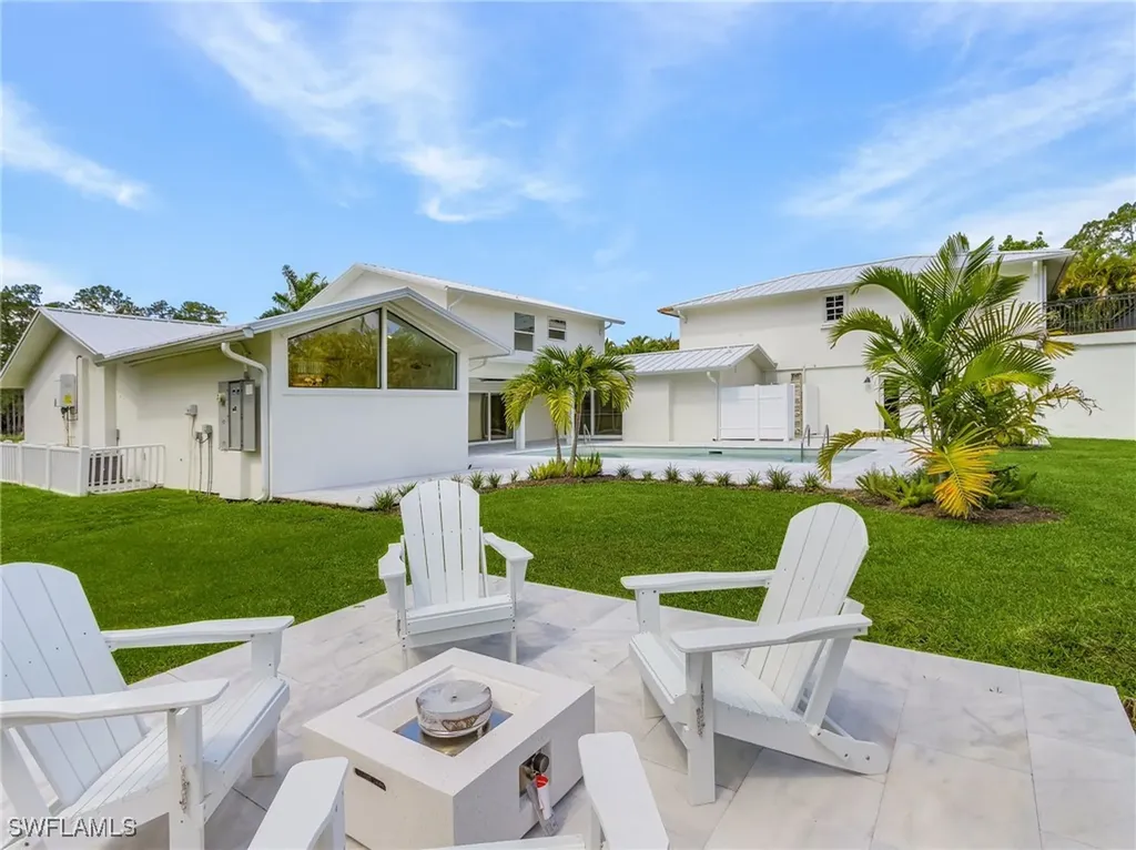 6155 Standing Oaks Lane Naples FL 34119