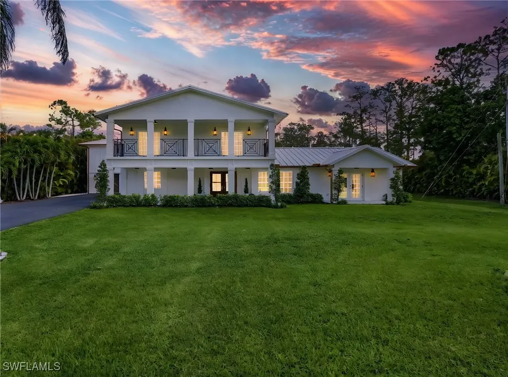 6155 Standing Oaks Lane Naples FL 34119