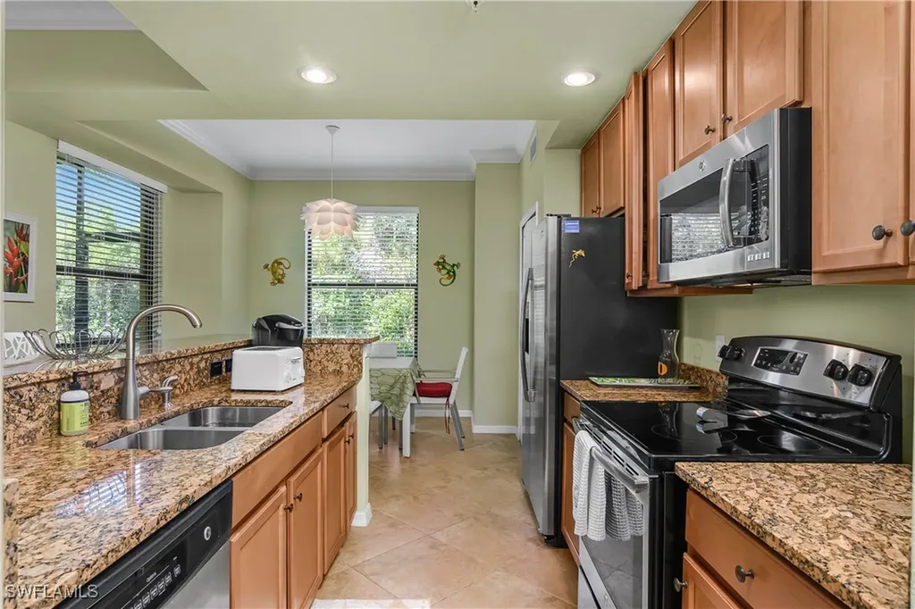 9832 Venezia Circle Naples FL 34113