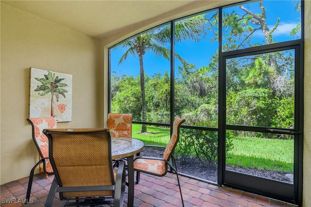 9832 Venezia Circle Naples FL 34113