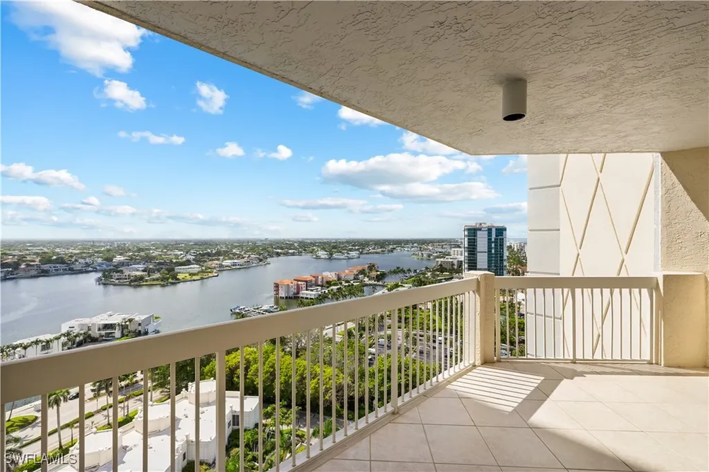 4021 Gulf Shore Boulevard N Naples FL 34103