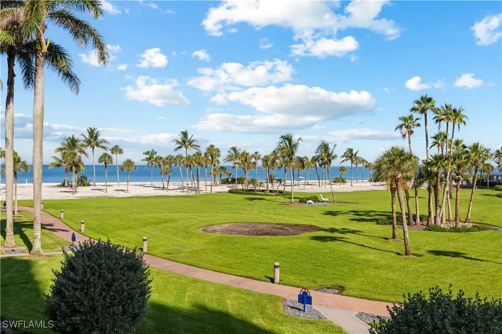 4021 Gulf Shore Boulevard N Naples FL 34103