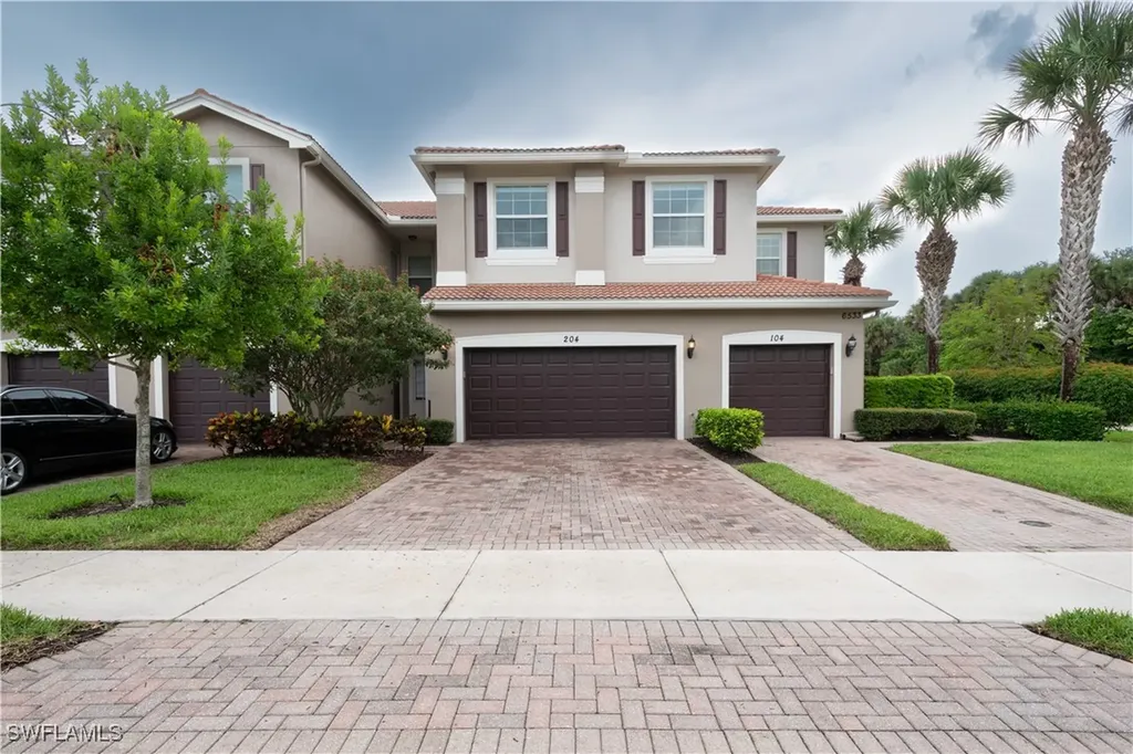 Naples FL, 6533 Monterey Point, Unit 204