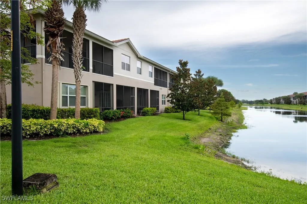 6533 Monterey Point Naples FL 34105