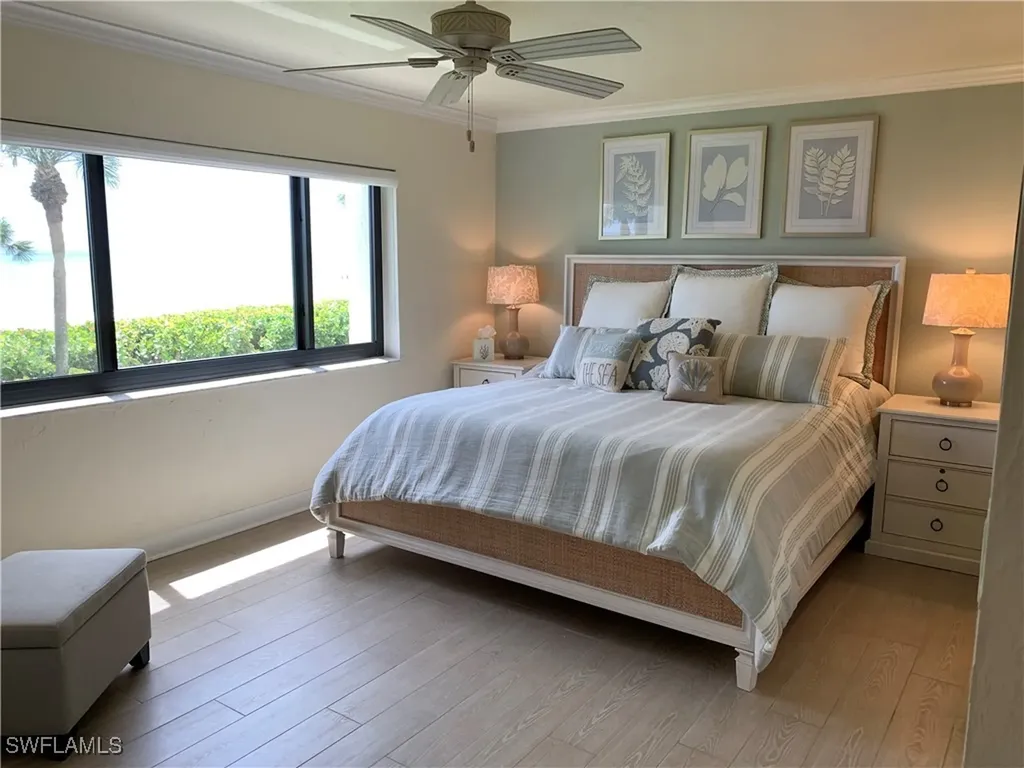 10475 Gulf Shore Drive Naples FL 34108-2053