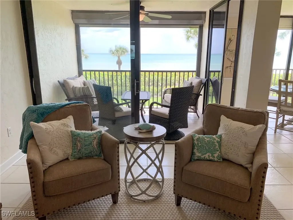 10475 Gulf Shore Drive Naples FL 34108-2053