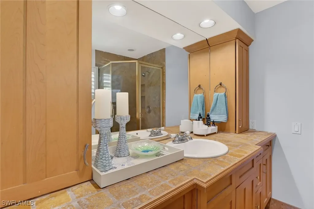 27061 Homewood Drive Bonita Springs FL 34135