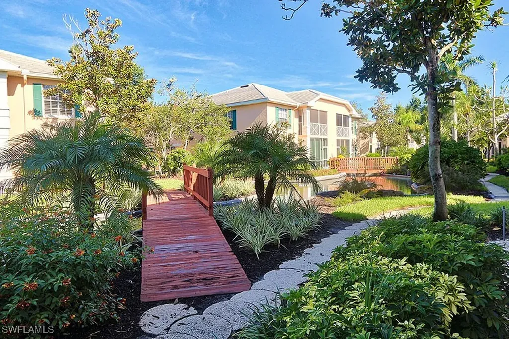 7058 Barrington Circle Naples FL 34108