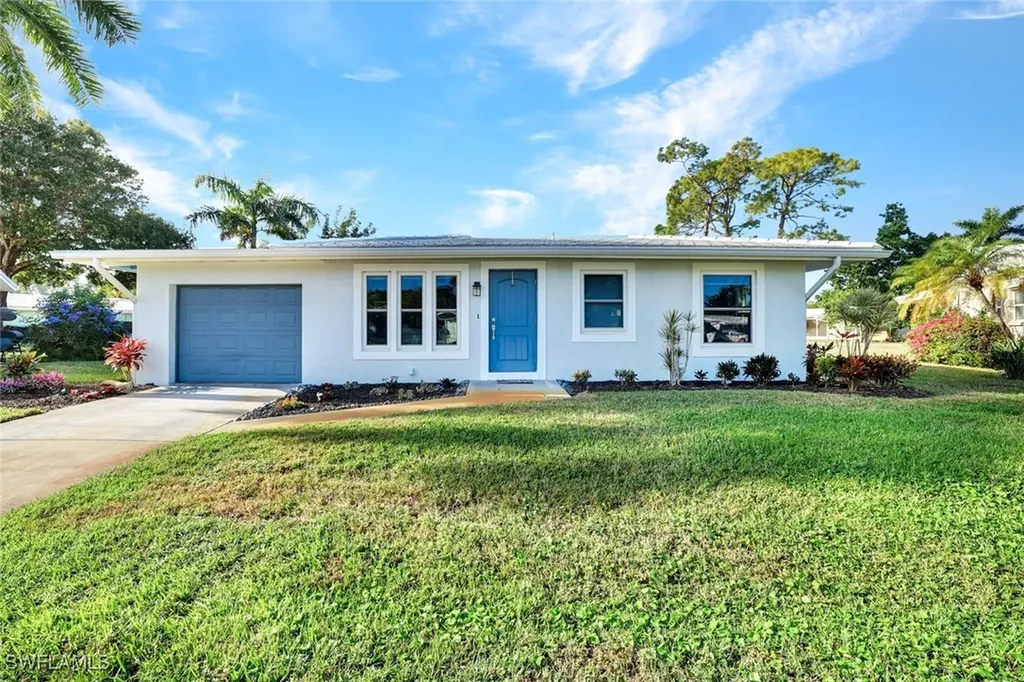 54 Hilo Court Naples FL 34112