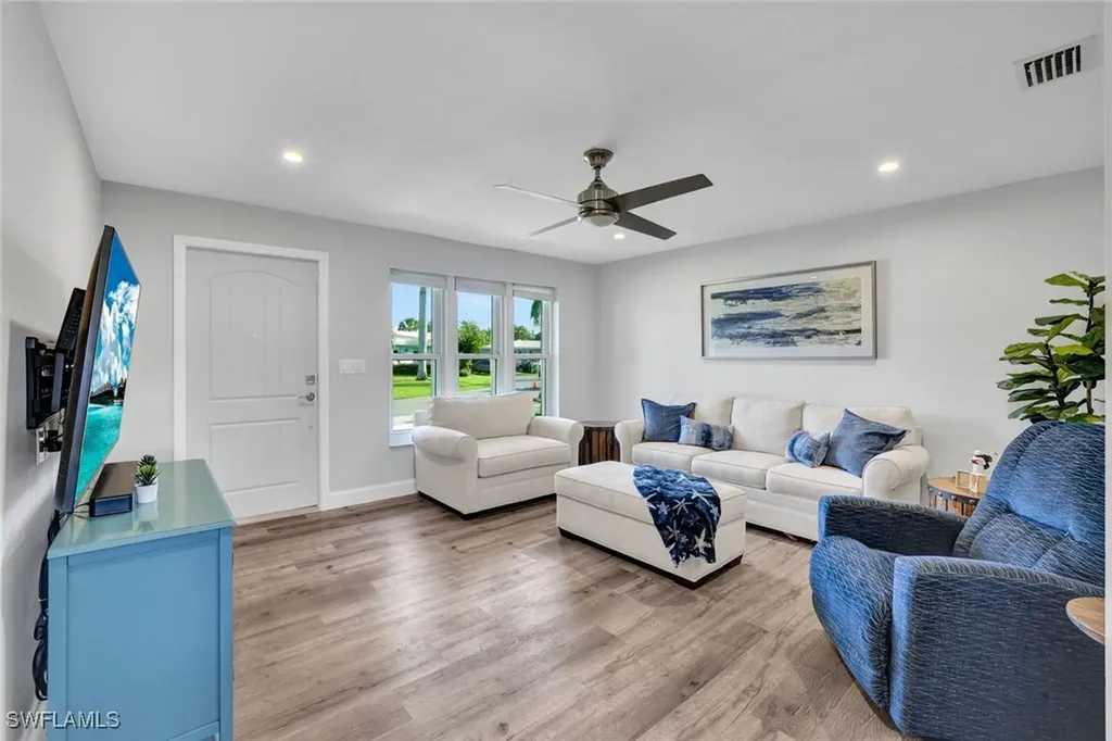 54 Hilo Court Naples FL 34112