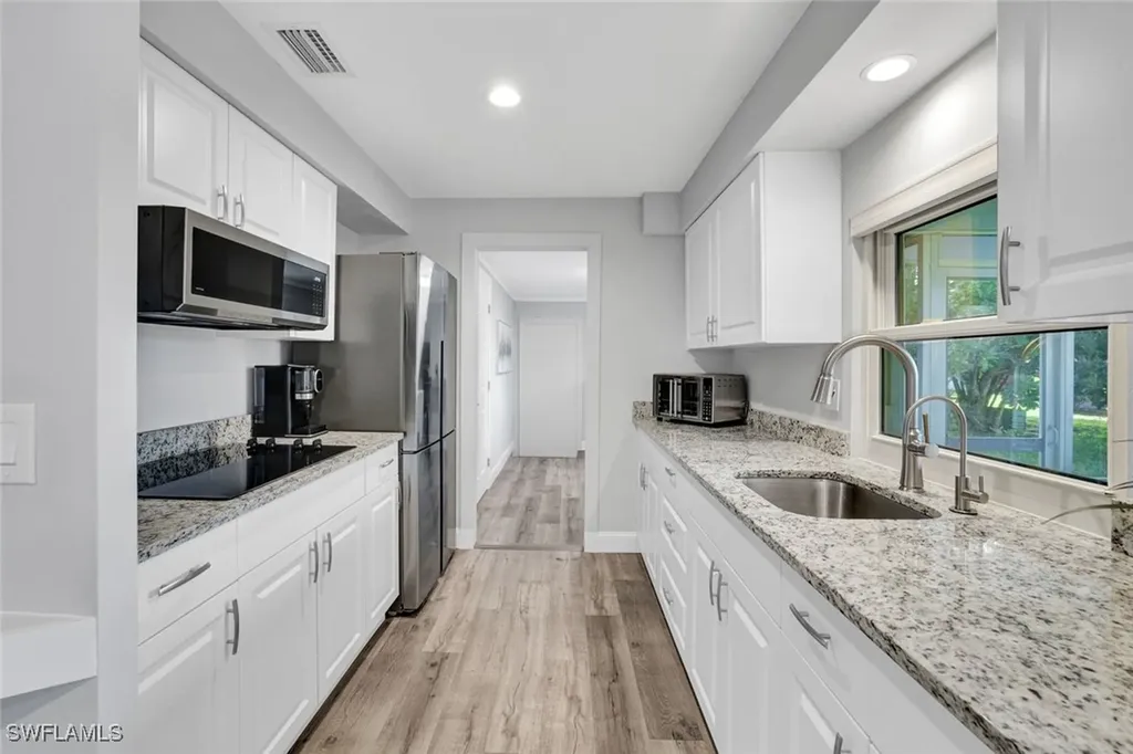 54 Hilo Court Naples FL 34112