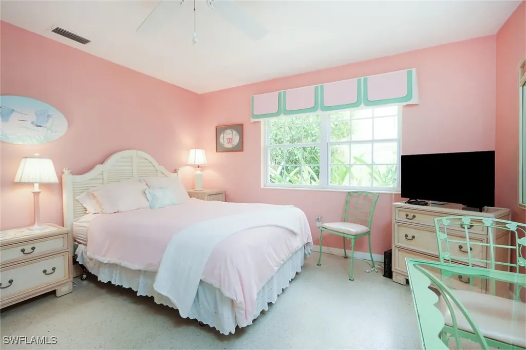 361 1st Avenue N Naples FL 34102