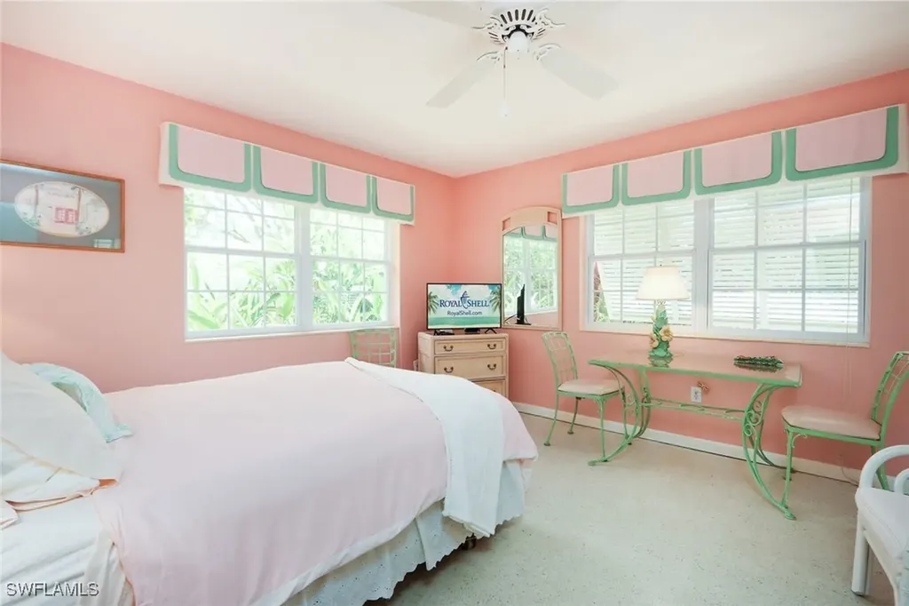 361 1st Avenue N Naples FL 34102