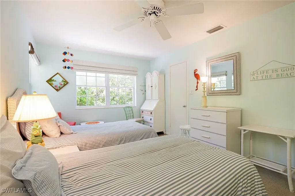 361 1st Avenue N Naples FL 34102