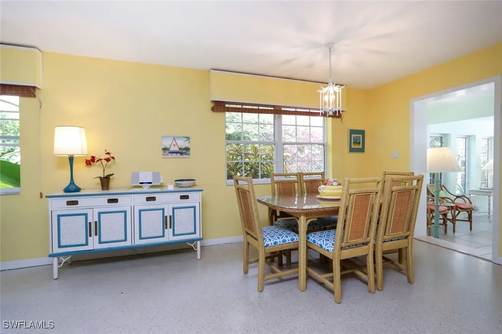 361 1st Avenue N Naples FL 34102