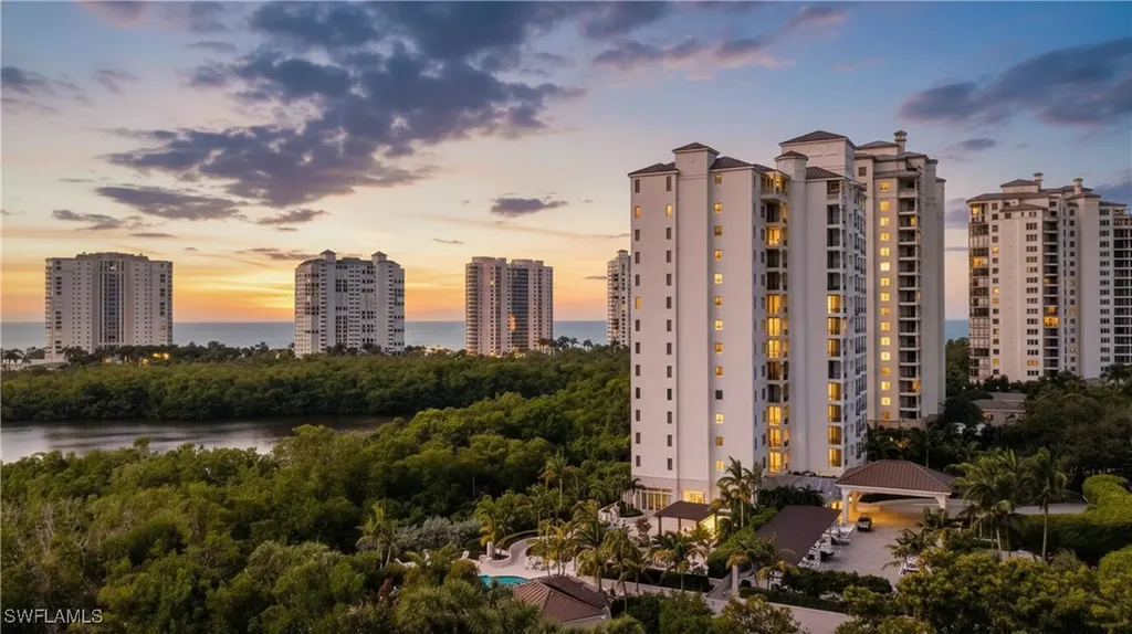 8990 Bay Colony Drive Naples FL 34108
