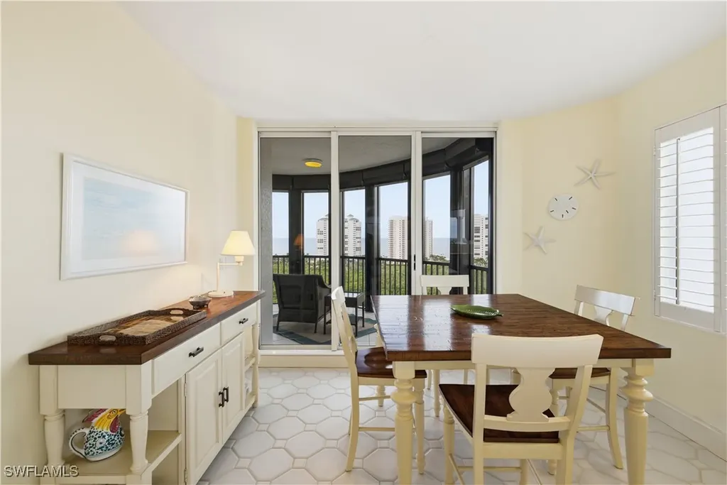 8990 Bay Colony Drive Naples FL 34108