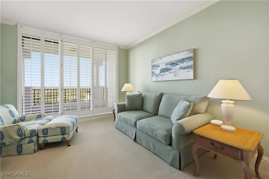 8990 Bay Colony Drive Naples FL 34108