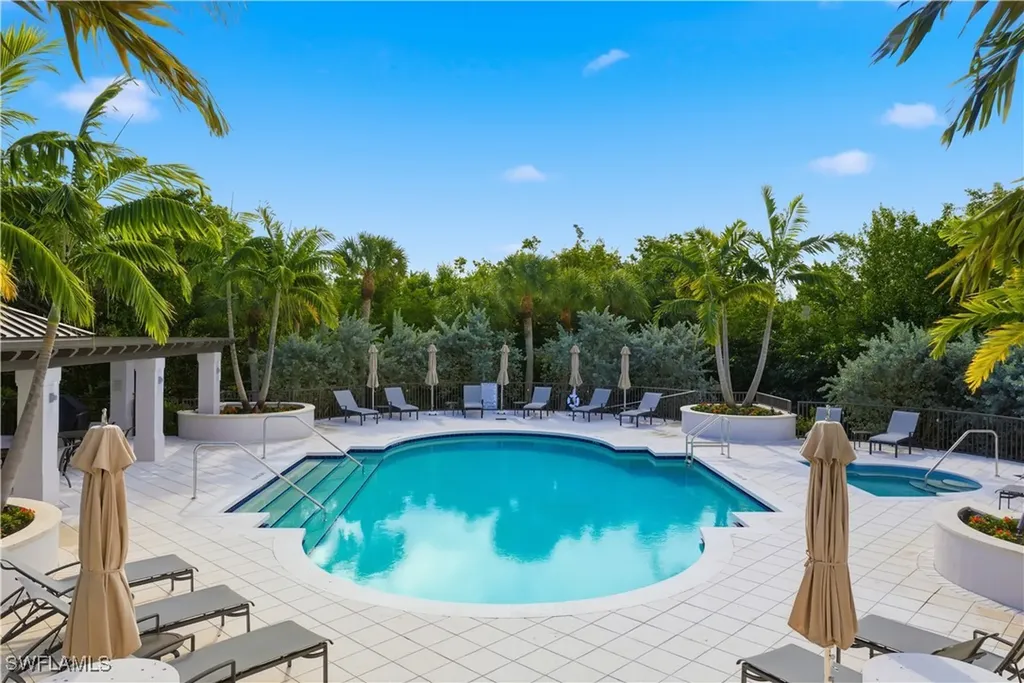 8990 Bay Colony Drive Naples FL 34108