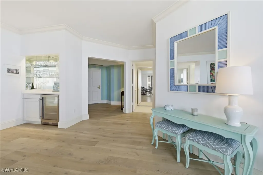 8990 Bay Colony Drive Naples FL 34108