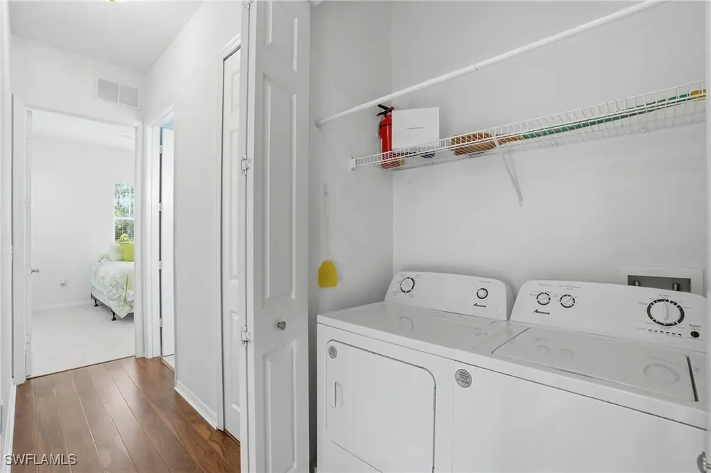 970 Peggy Circle Naples FL 34113