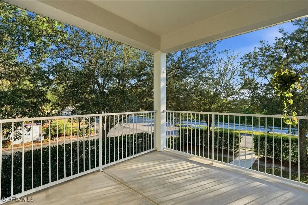 970 Peggy Circle Naples FL 34113