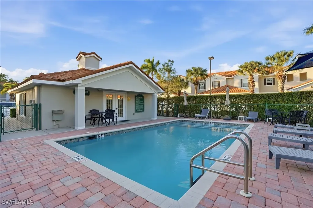 970 Peggy Circle Naples FL 34113