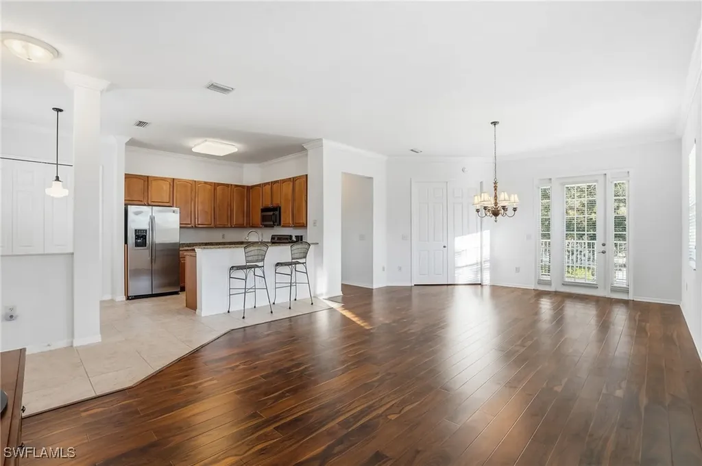 970 Peggy Circle Naples FL 34113