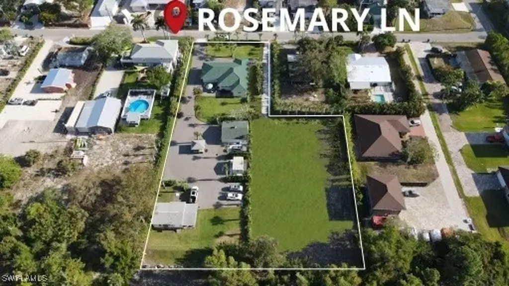1308 Rosemary Lane Naples FL 34103