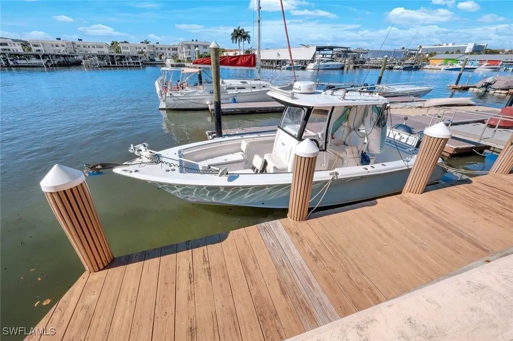 800 River Point Drive Naples FL 34102